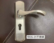 Brushed SS304 Pull Door Handle PVD Finish Dengan Sekrup Kayu