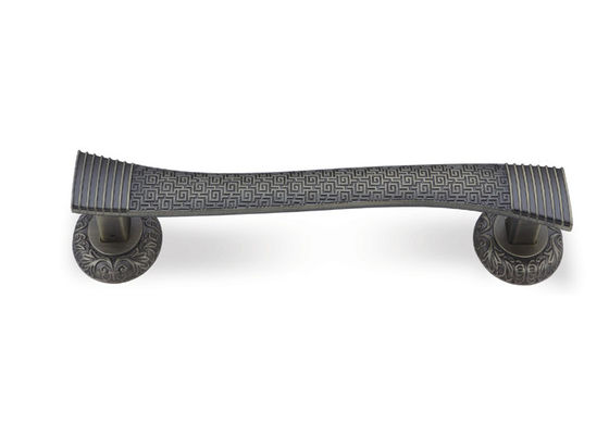 Pintu Kabinet Dapur Dekoratif Antik Menarik Warna Plating AB 3,5 Inch