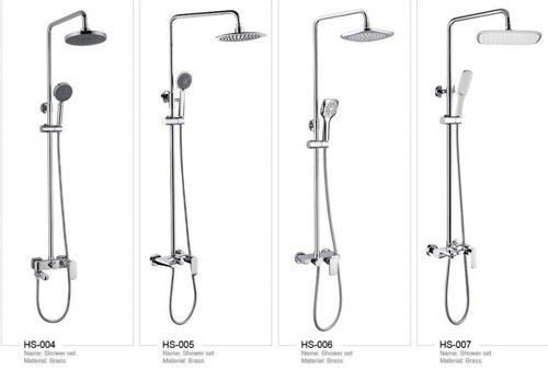 Set Faucet Hujan Langit-langit Kamar Mandi Kuningan Dengan Pegangan Tunggal